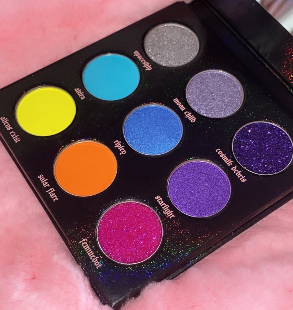 Lost in Space Eyeshadow Palette